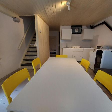 Apartmaji Hedera Komen 外观 照片