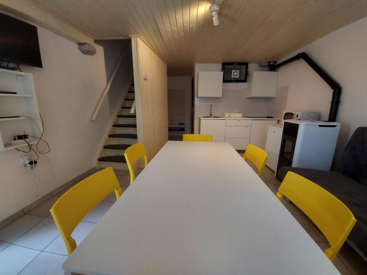 Apartmaji Hedera Komen 外观 照片