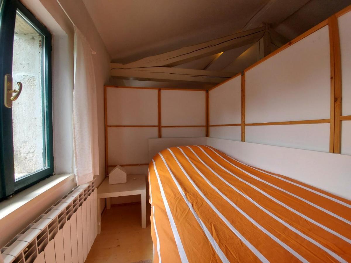 Apartmaji Hedera Komen 外观 照片